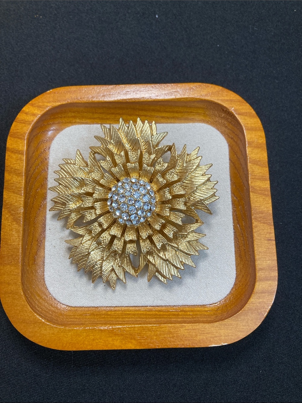 Gold Floral Crystal Brooch - Women Accessories